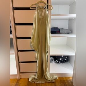 💎 Flowy Mint Maxi Dress